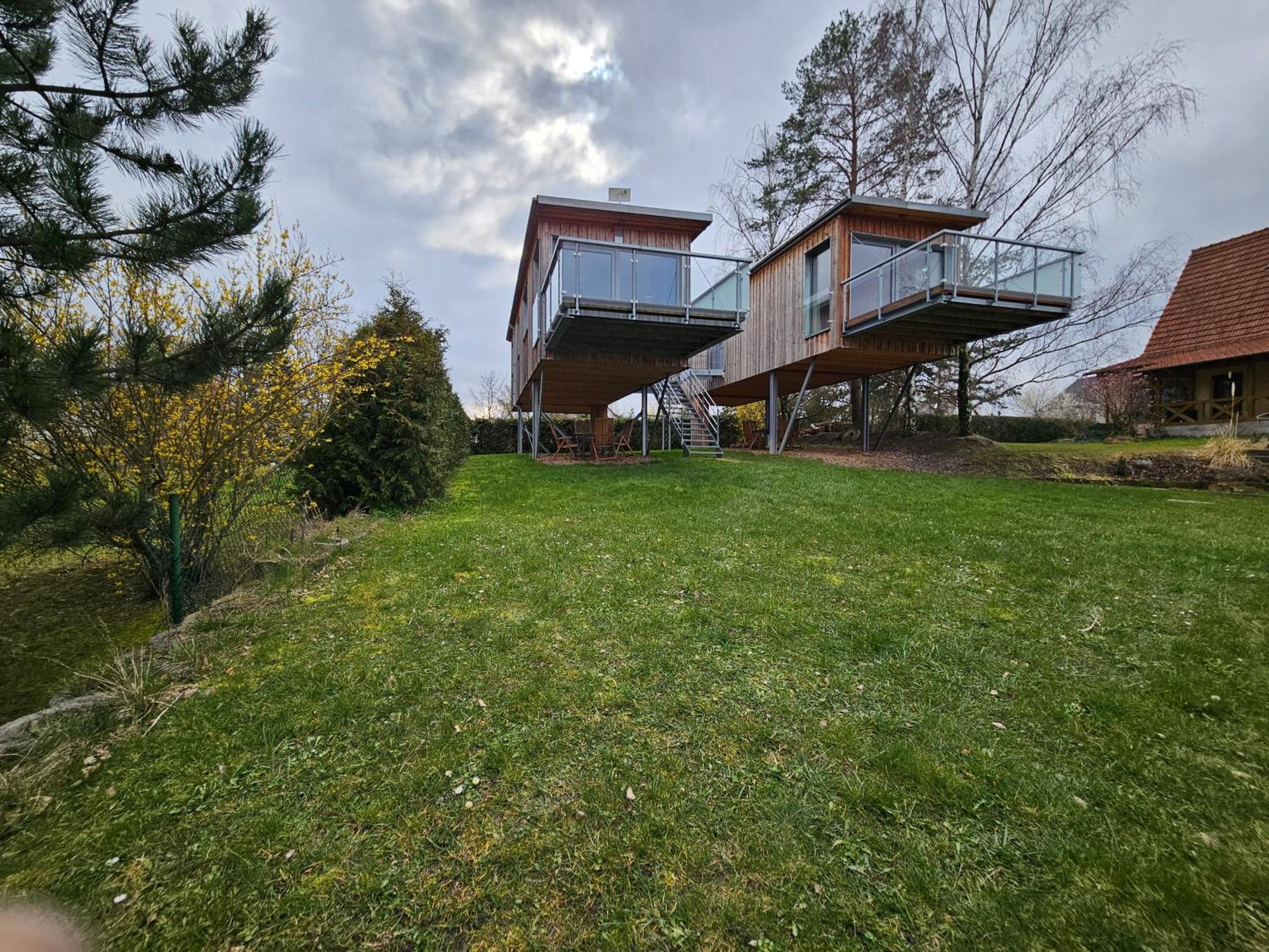Вилла Baumhaus Und Tinyhaus Мюльхаузен Экстерьер фото